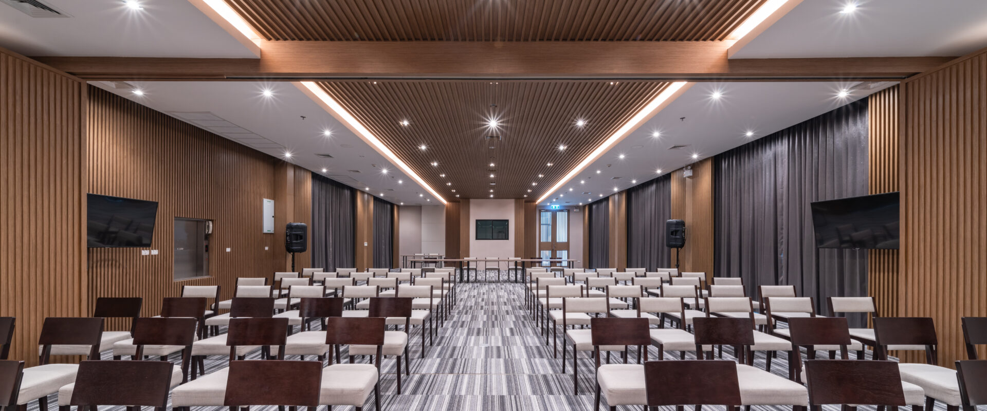 ZEN Meeting Room