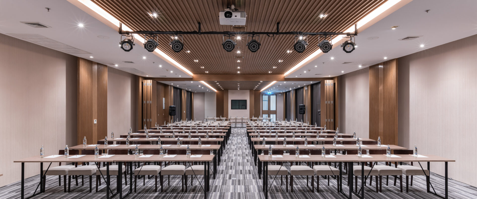 ZEN Meeting Room