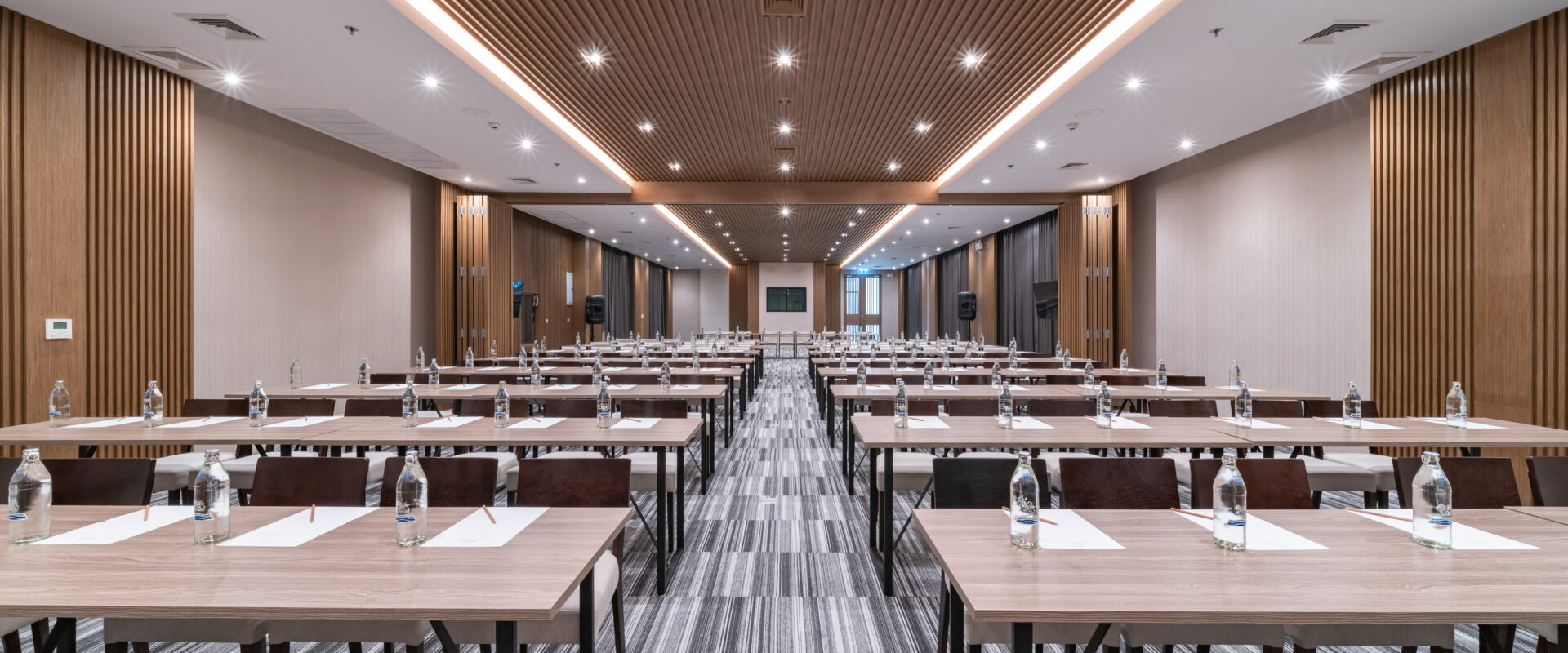 ZEN Meeting Room