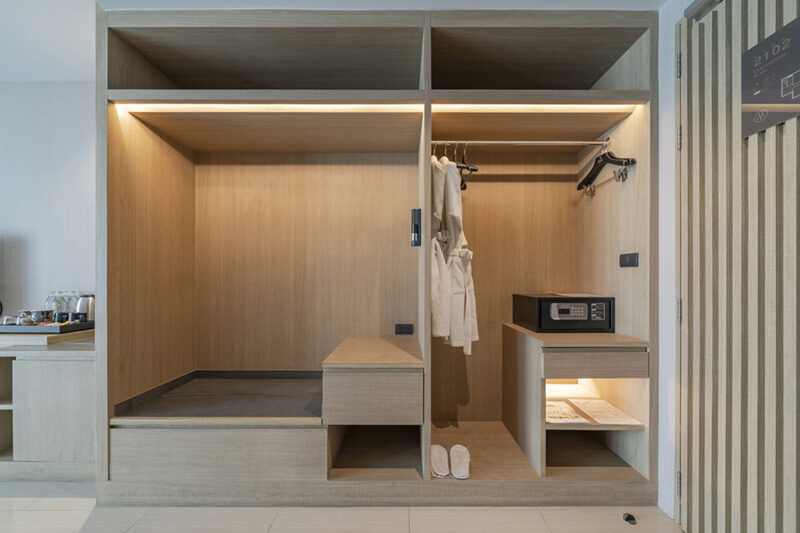 Universal Room