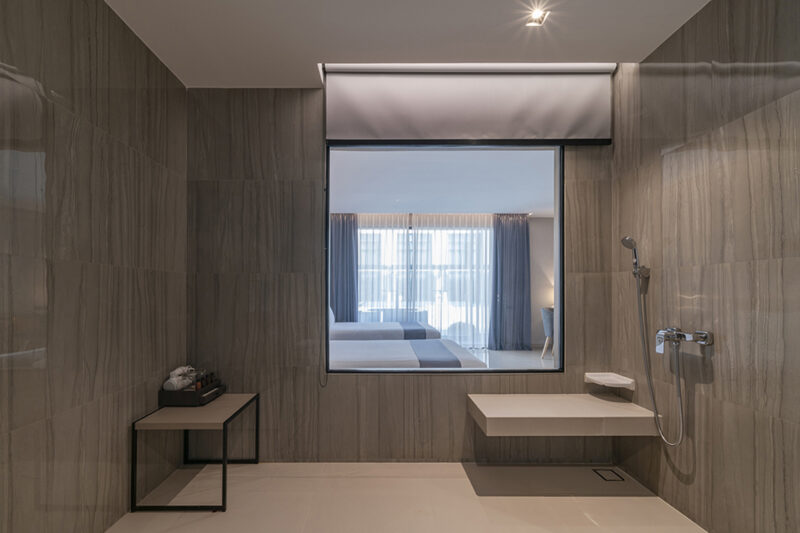 Universal Room