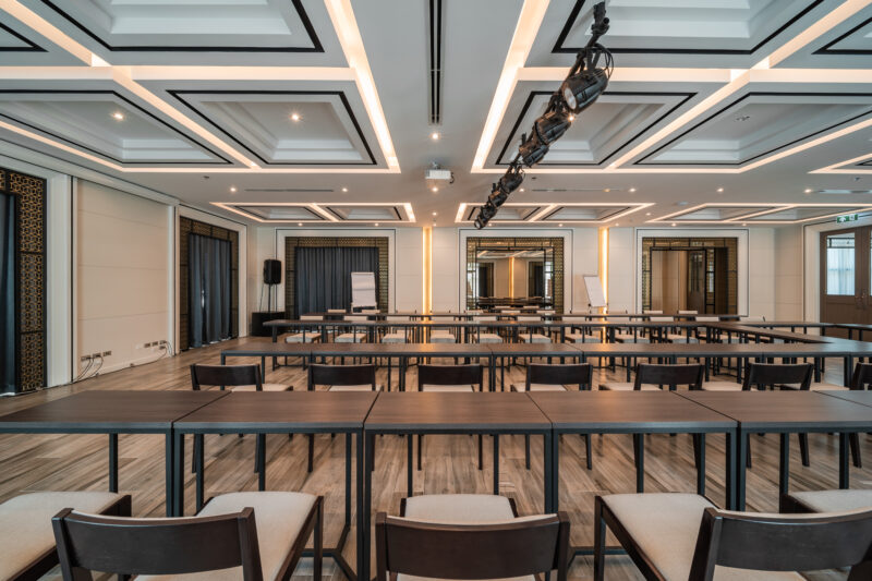 Classic Meeting Room