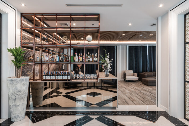 ME Eatery & Bar